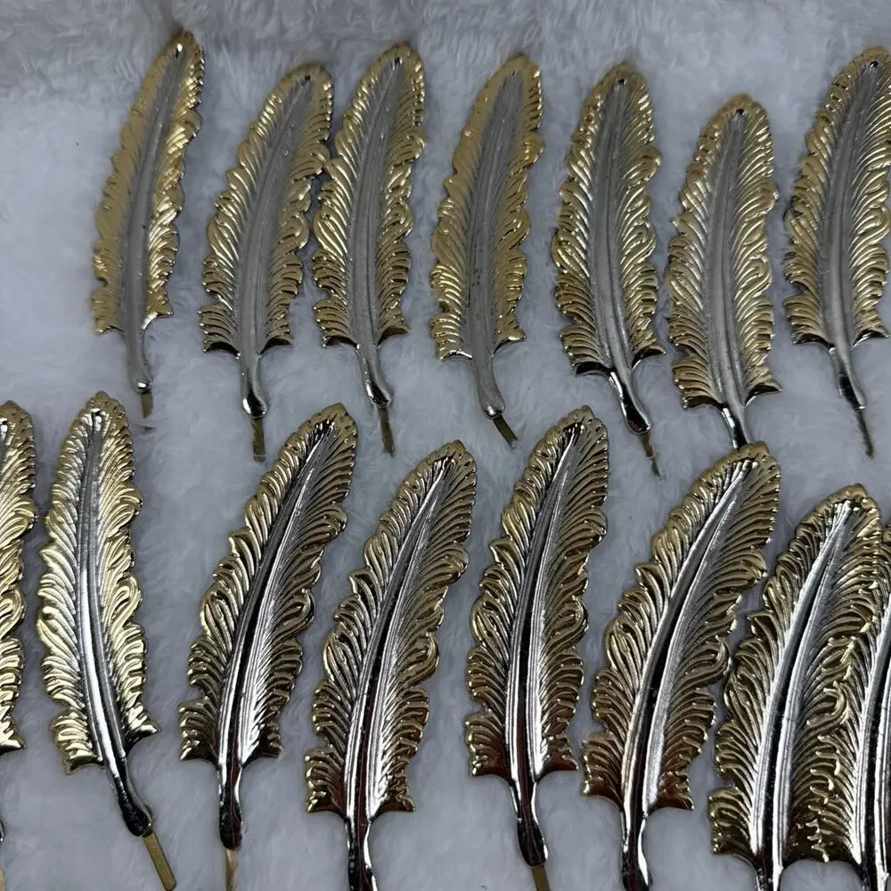 Metal Gold / Silver Feather Hat Pin – Western Style – Inspired Look